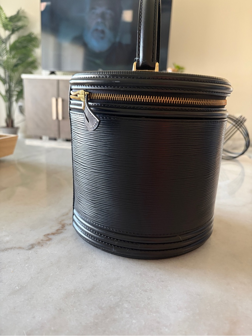 Louis Vuitton Cannes beauty case Black Epi. Leather vanity bag discontinued. - Picture 3 of 8